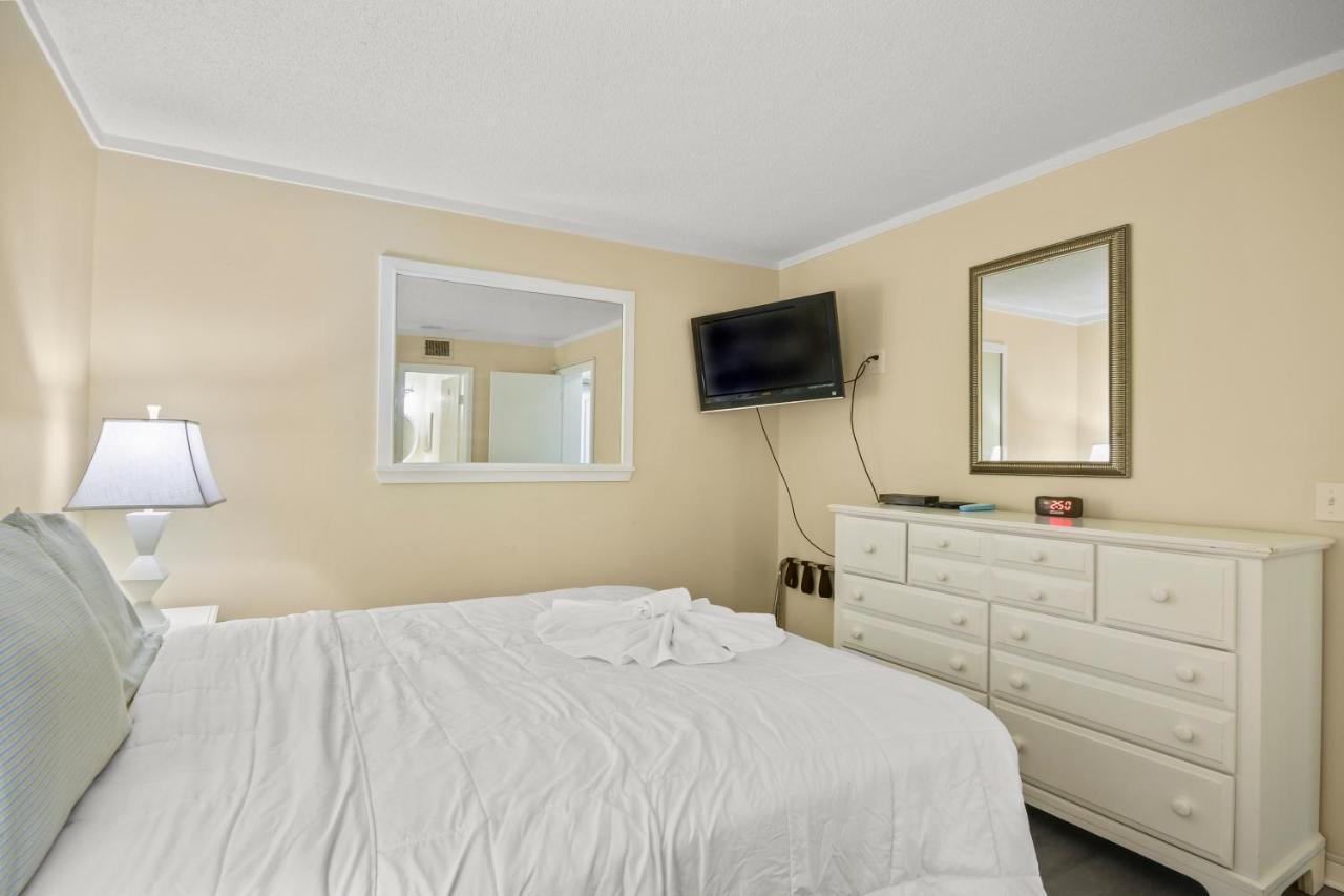 On The Beach 2 Bed 2 Bath 3Rd Floor Condo Myrtle Beach Exterior photo